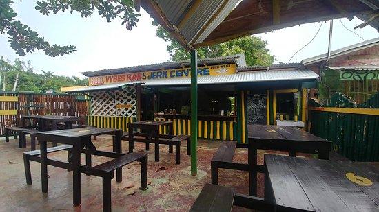 Kool Vybes Bar & Jerk Centre